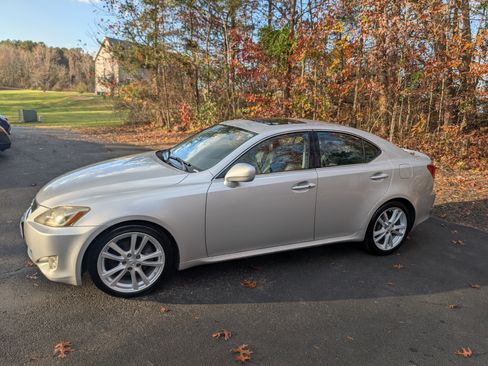 Used 2006 Lexus IS 250 image 14