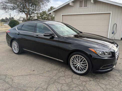 Used 2015 Hyundai Genesis 3.8 w/ Option Group 02 image 8