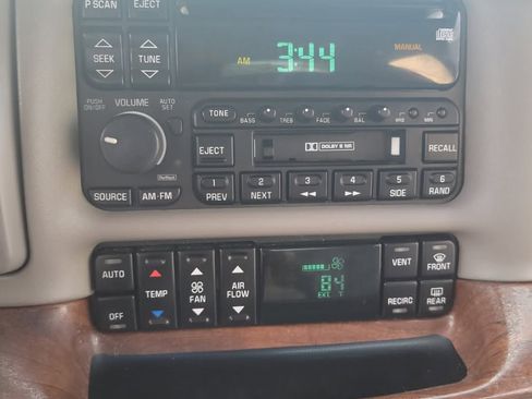 Used 2001 Buick Park Avenue Sedan 4D w/ Prestige Pkg image 9