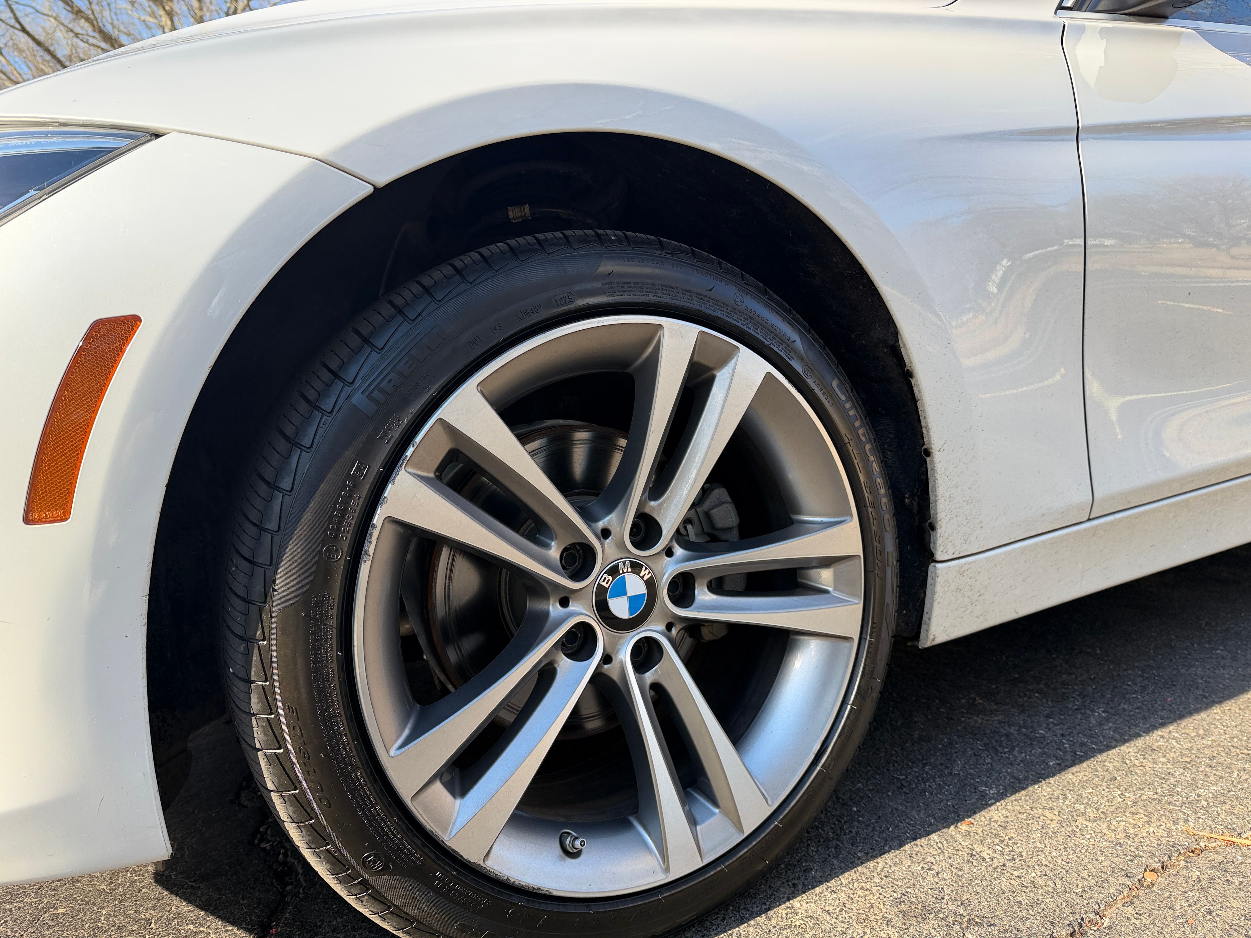 Used 2018 BMW 330i Sedan w/ Premium Package RWD image 18