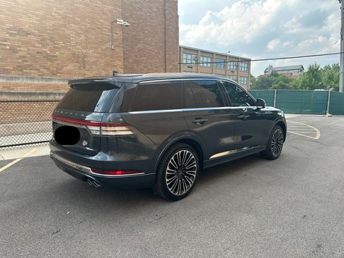 Used 2020 Lincoln Aviator Black Label w/ Class IV Trailer Tow Package AWD/4WD image 4