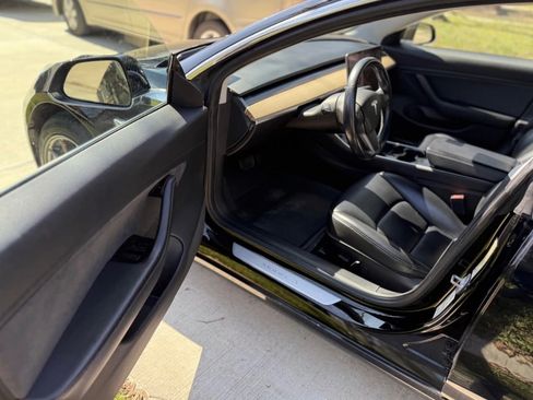 Used 2018 Tesla Model 3 Long Range image 7
