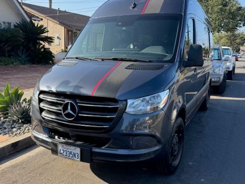 Used 2022 Mercedes-Benz Sprinter 2500 image 5