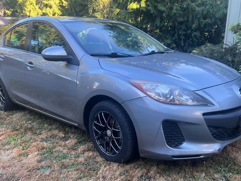 Used 2012 MAZDA MAZDA3 i SV FWD image 14
