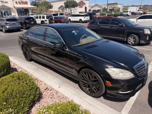 Used 2010 Mercedes-Benz S 550 image 2
