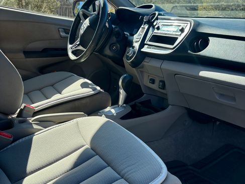 Used 2014 Honda Insight image 5