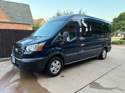 Used 2019 Ford Transit 350 XLT RWD image 6
