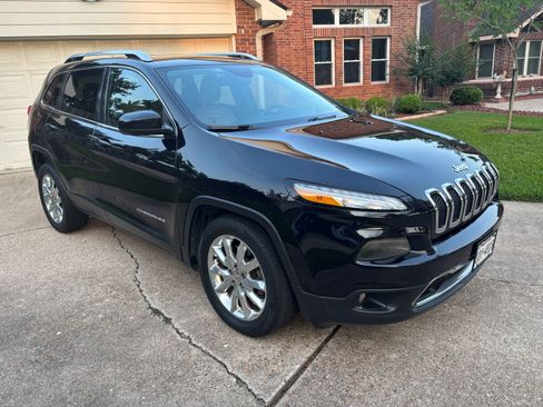 Used 2015 Jeep Cherokee Limited FWD image 4