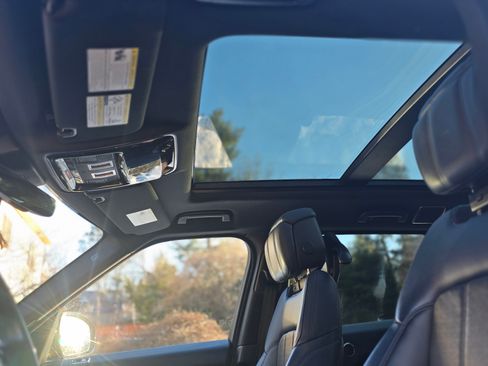 Used 2019 Land Rover Range Rover Sport HSE Dynamic image 6