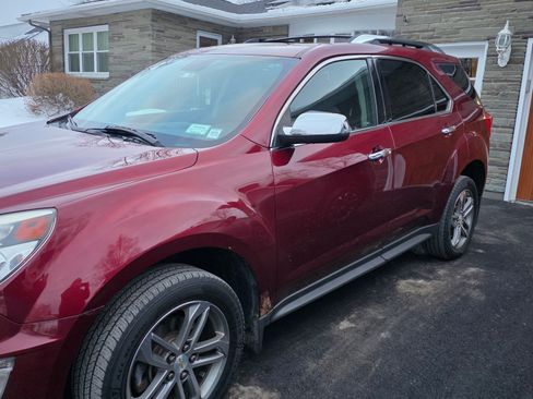 Used 2016 Chevrolet Equinox LTZ w/ Enhanced Convenience Package image 11
