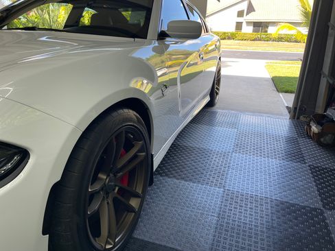 Used 2016 Dodge Charger SRT Hellcat w/ Harman/Kardon Audio Group image 25