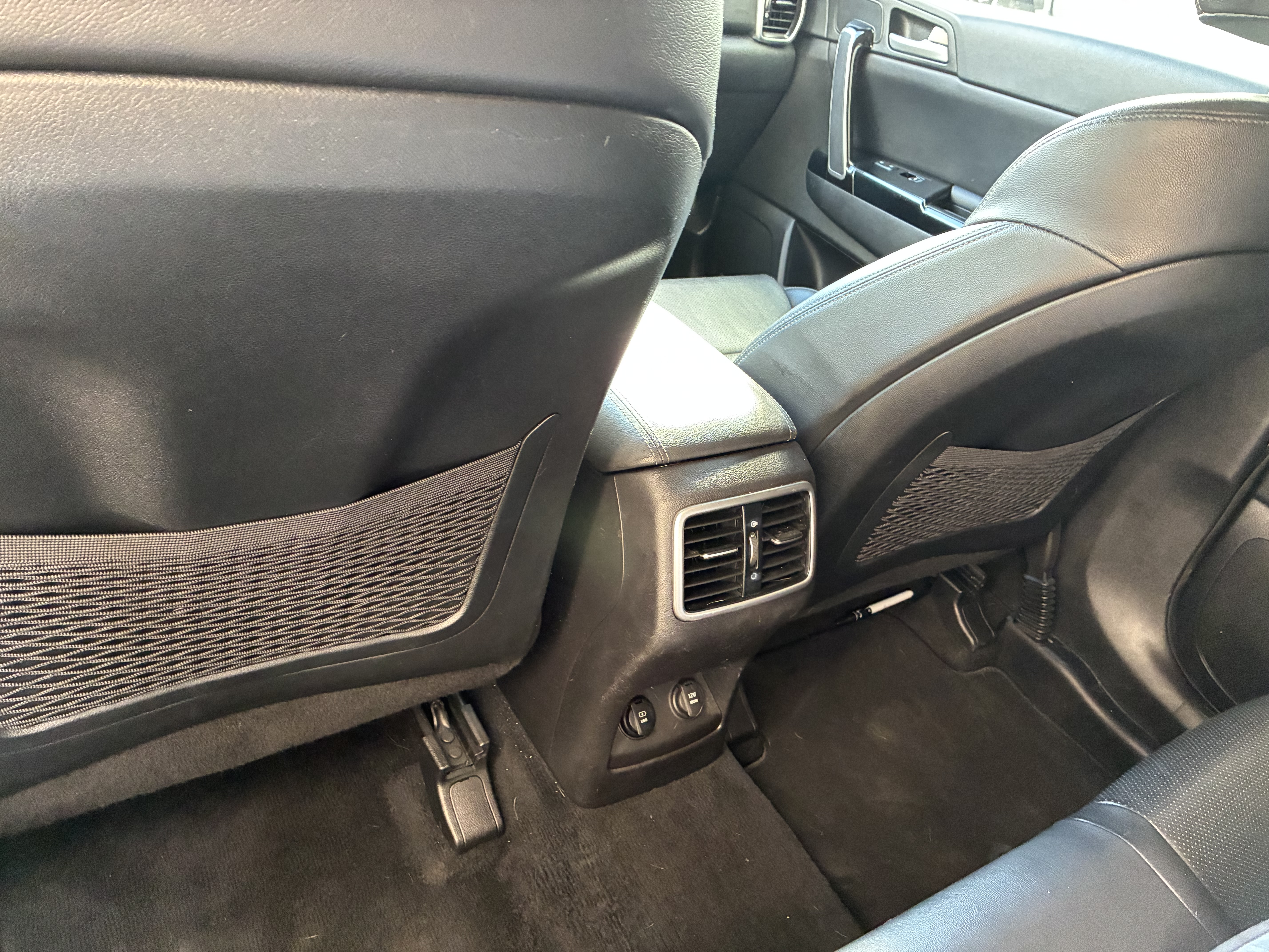 Used 2020 Kia Sportage EX FWD image 8