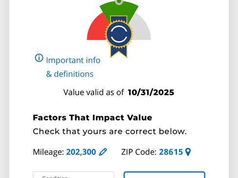 Used 2010 Chevrolet Suburban LT image 6