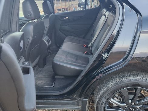 Used 2022 Chevrolet Equinox RS w/ LPO, Cargo Package image 5