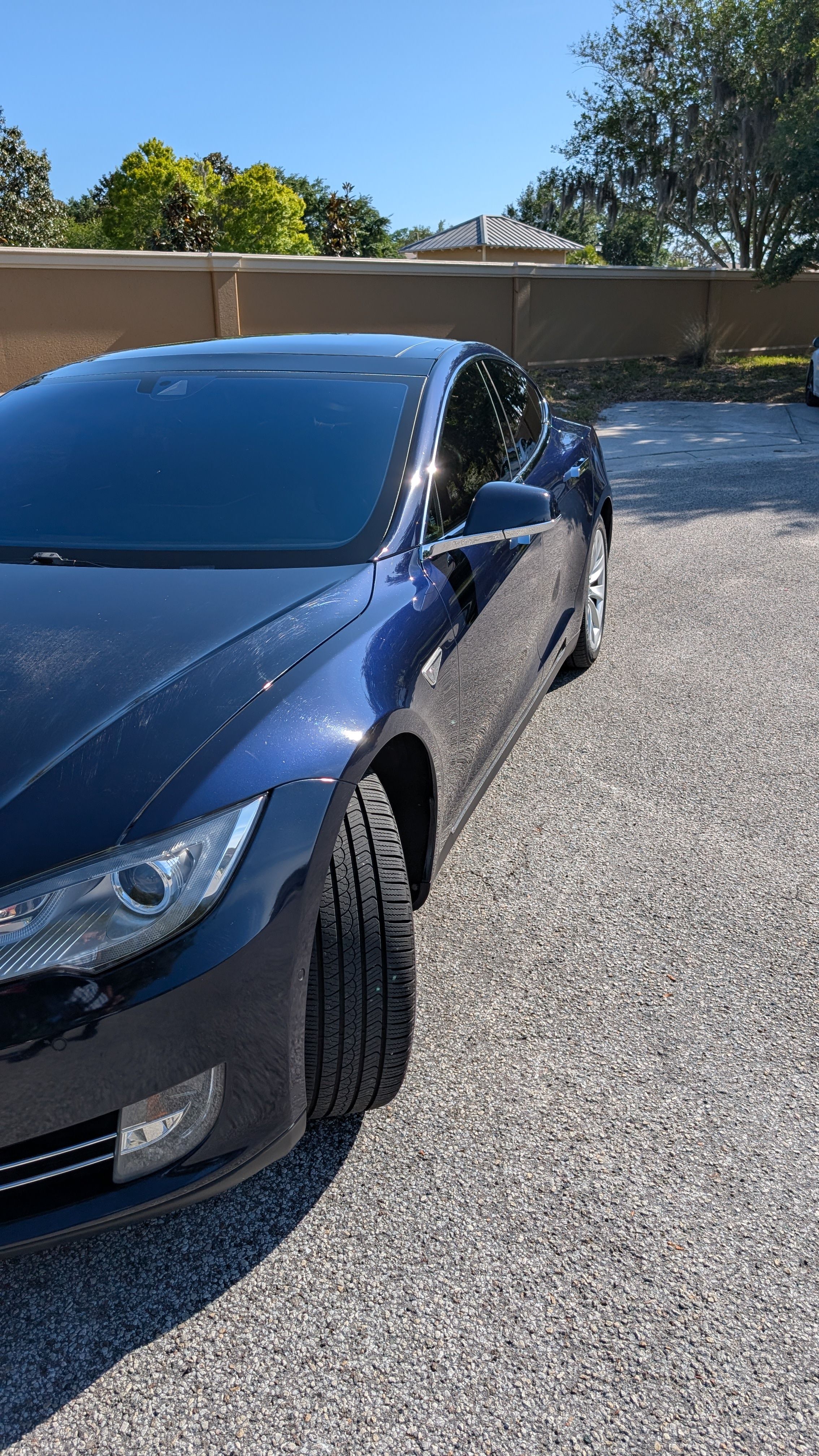 Used 2014 Tesla Model S 85 RWD image 4