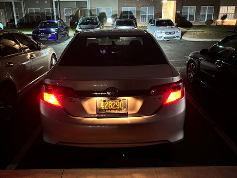 Used 2013 Toyota Camry XLE image 4