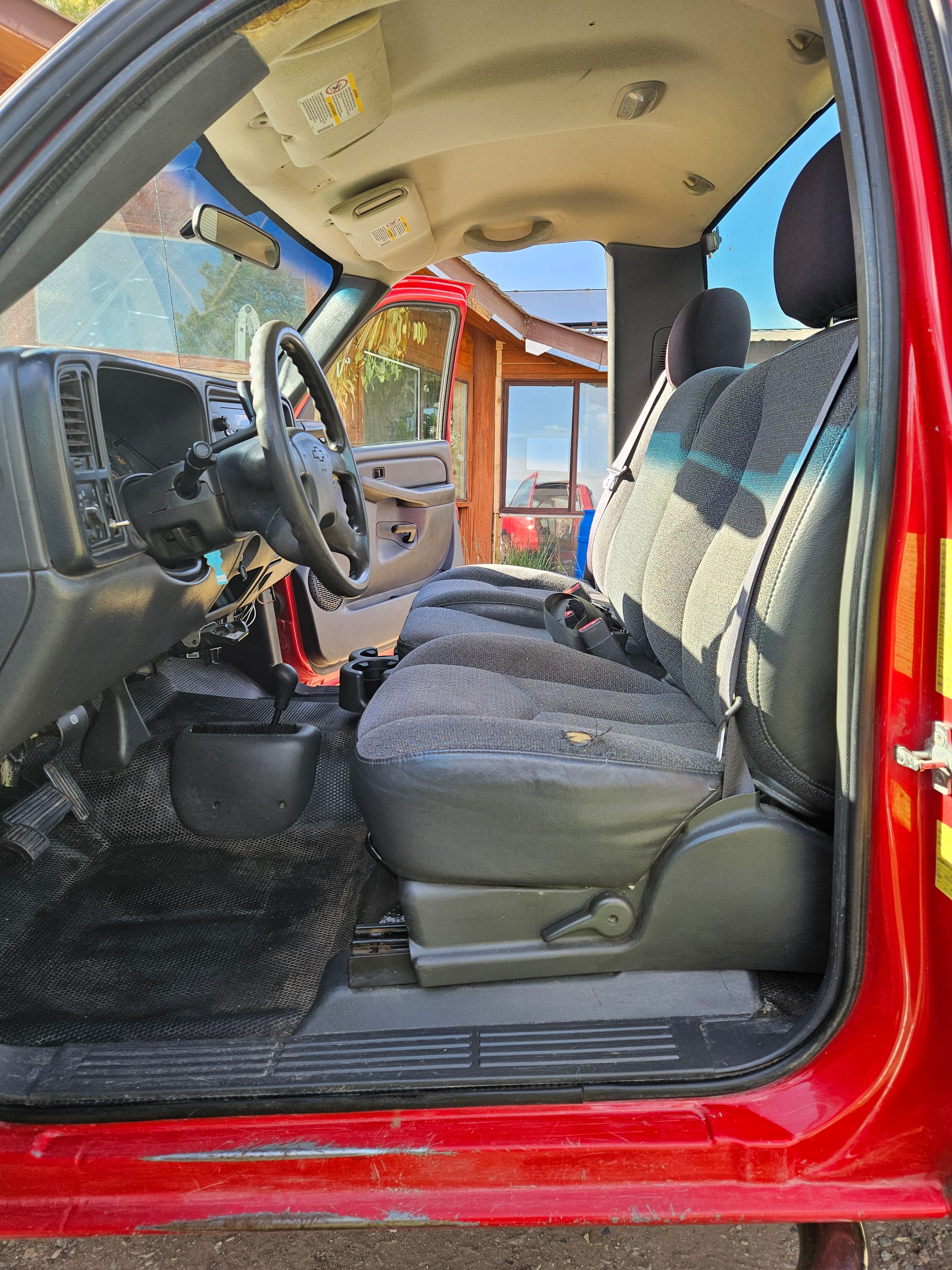 Used 2005 Chevrolet Silverado 3500 4x4 Regular Cab w/ Skid Plate Package image 5
