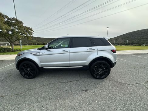 Used 2016 Land Rover Range Rover Evoque HSE image 4