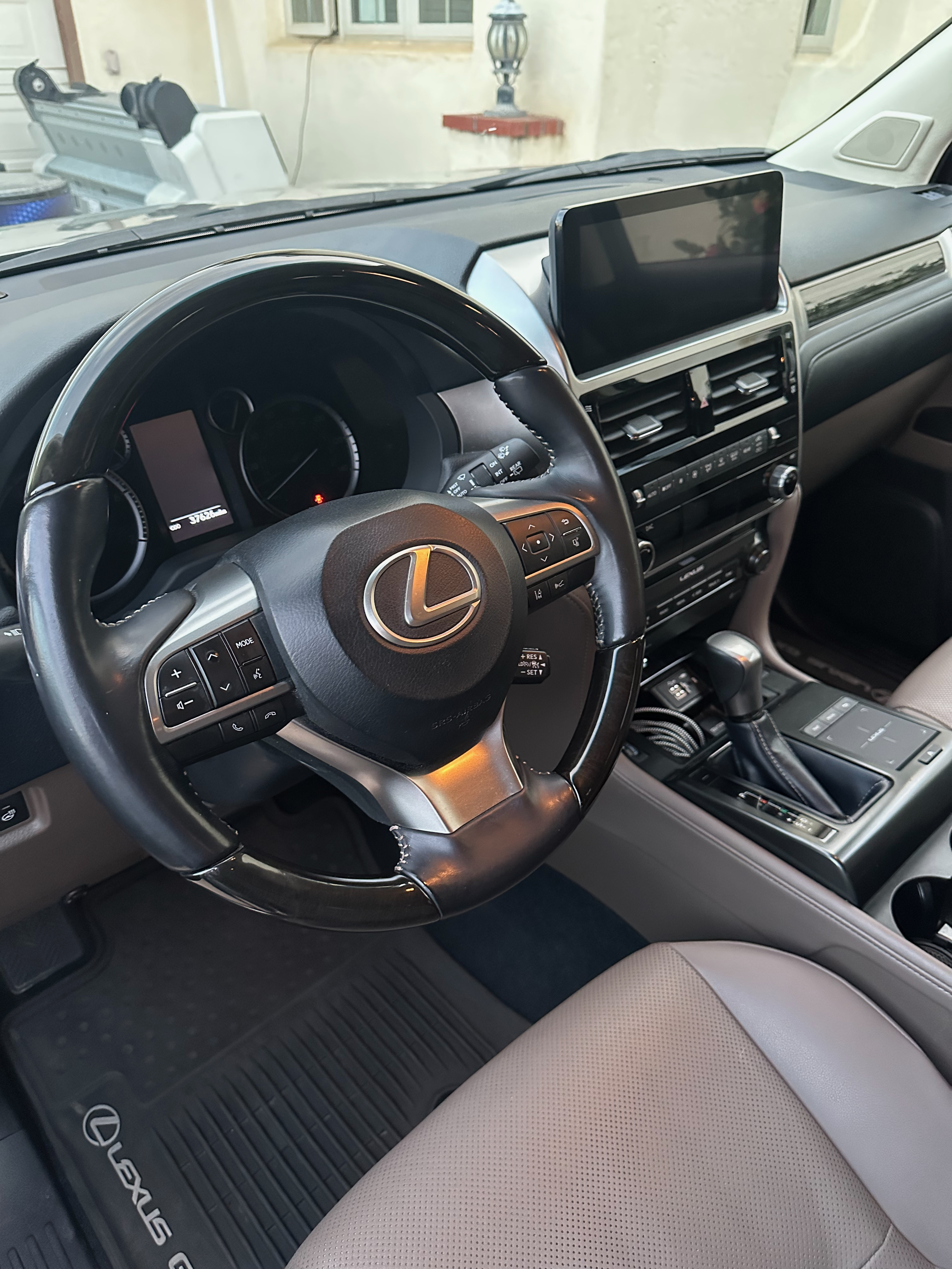 Used 2023 Lexus GX 460 Premium w/ Premium Package AWD/4WD image 6