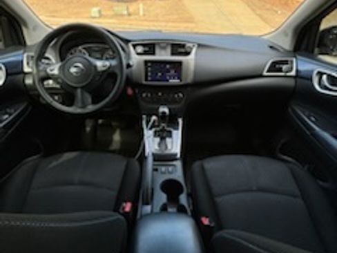 Used 2017 Nissan Sentra SR image 6
