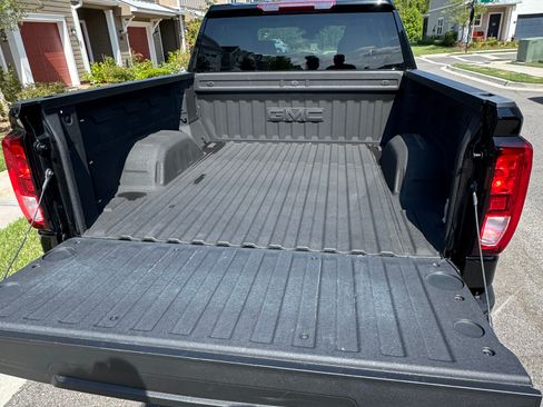 Used 2024 GMC Sierra 1500 Elevation image 10