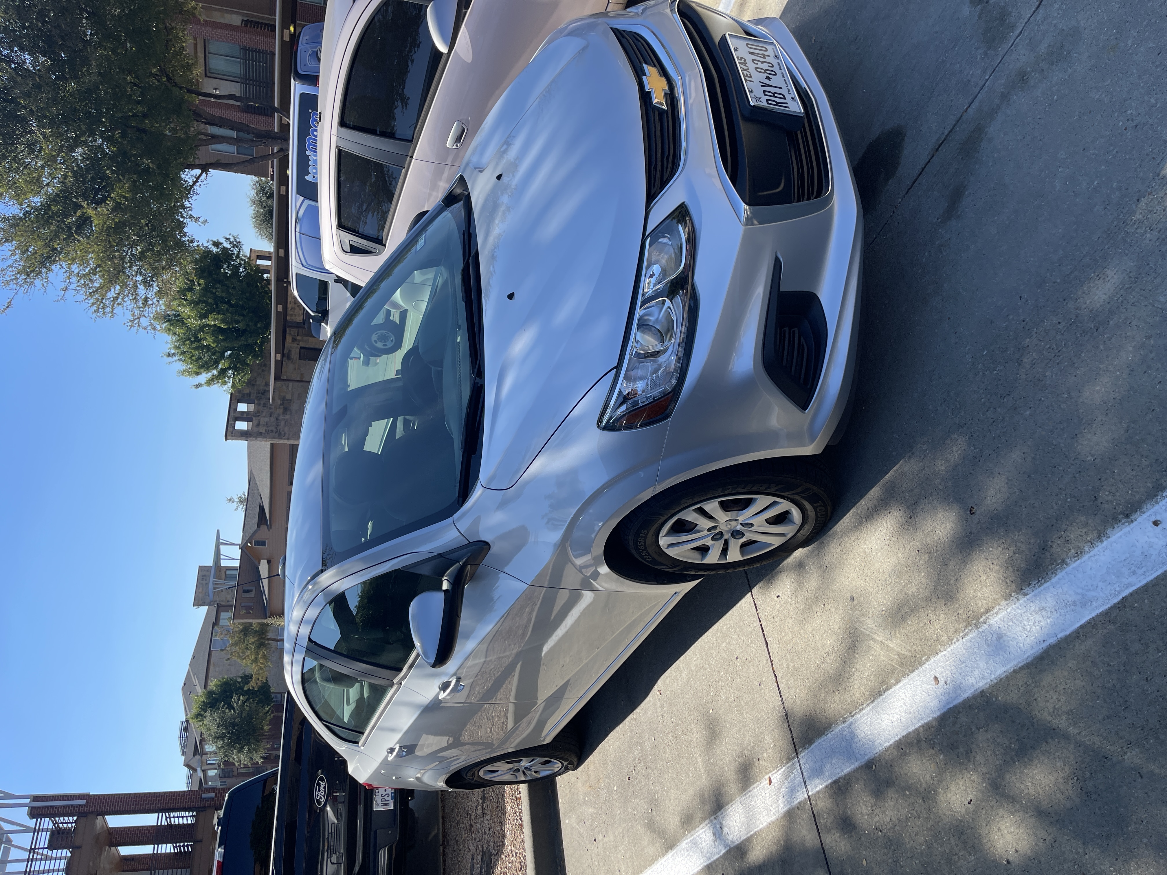 Used 2018 Chevrolet Sonic LS FWD image 2