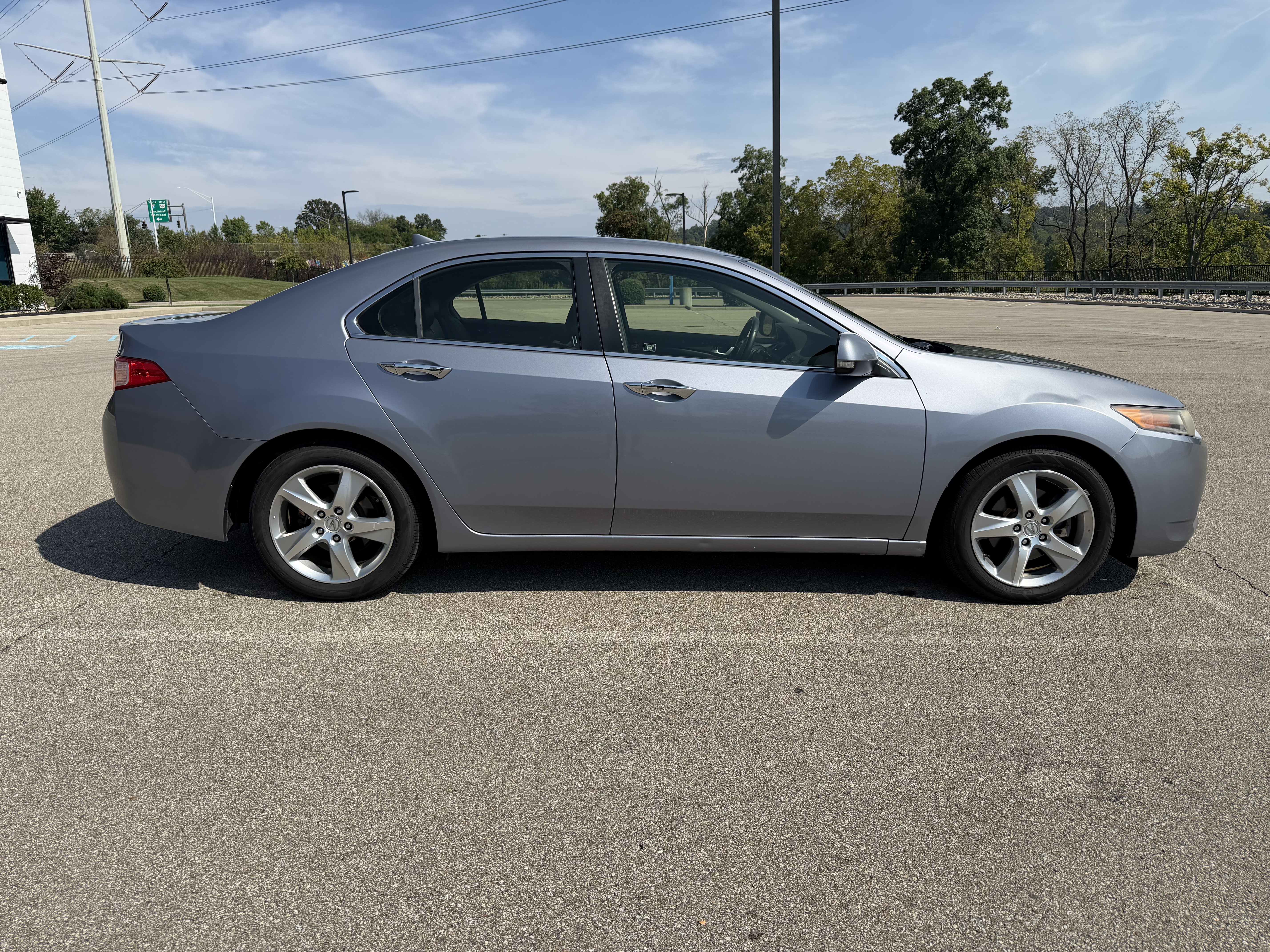 Used 2013 Acura TSX Sedan FWD image 2
