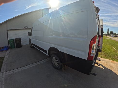 Used 2022 RAM ProMaster 3500 w/ Premium Convenience Group (B) image 2