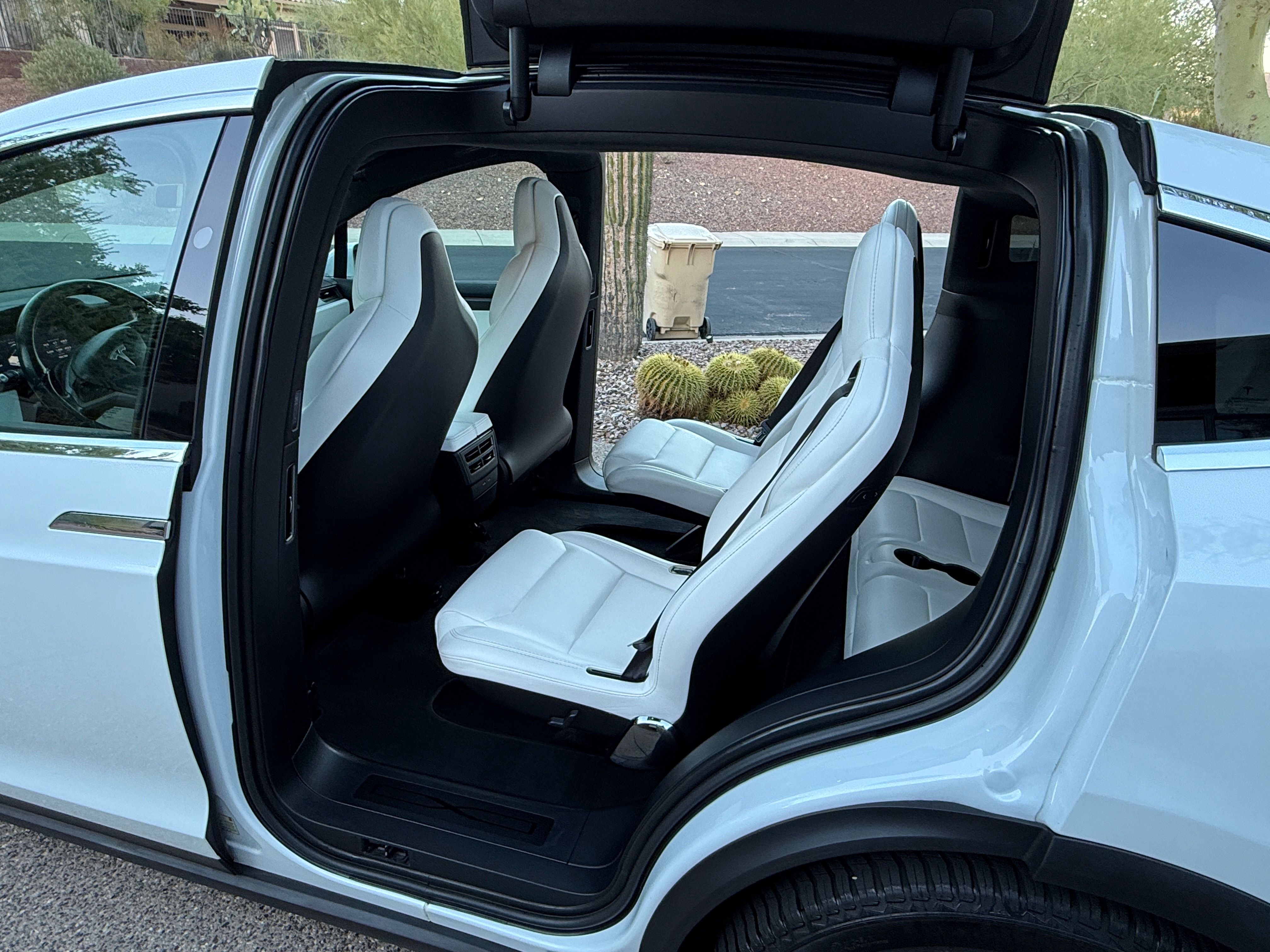 Used 2018 Tesla Model X 100D AWD/4WD image 12