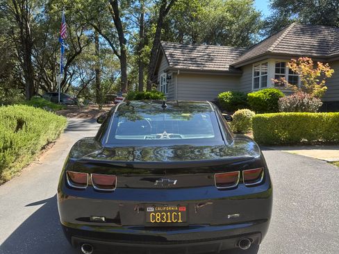 Used 2013 Chevrolet Camaro LS RWD image 5