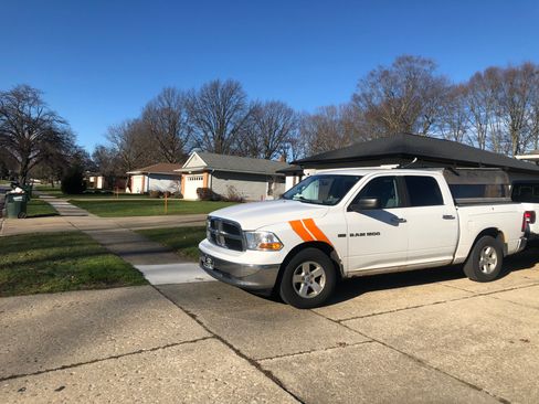 Used 2012 RAM 1500 Classic SLT w/ Remote Start & Security Group image 8