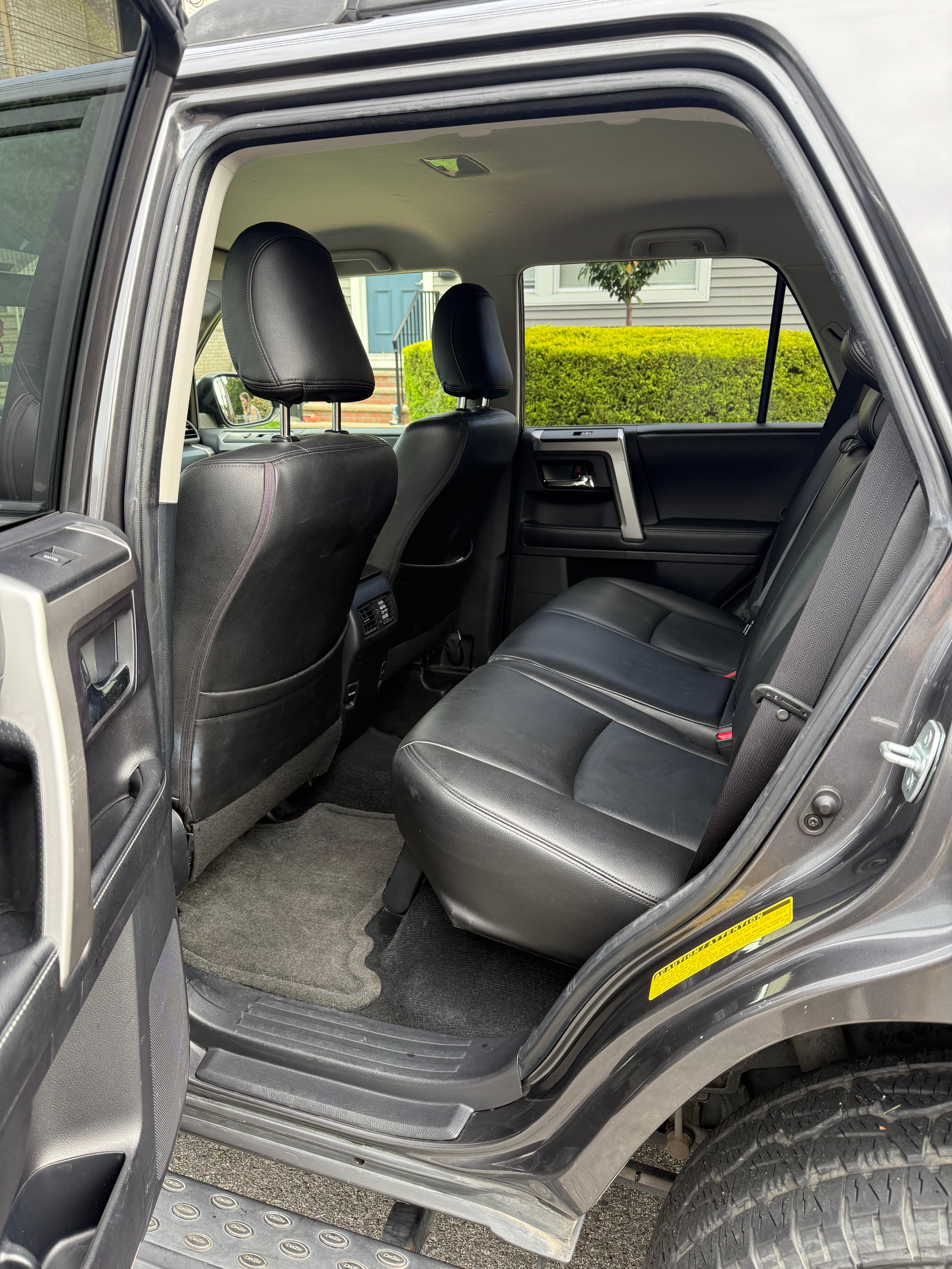 Used 2015 Toyota 4Runner SR5 AWD/4WD image 12