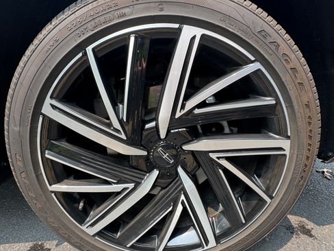 Used 2025 Lincoln Aviator Reserve w/ Equipment Group 201A AWD/4WD image 6