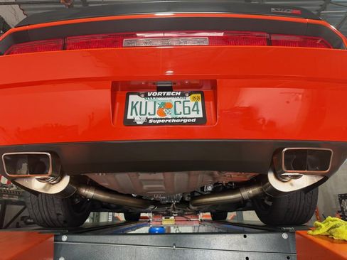 Used 2009 Dodge Challenger SRT8 w/ SRT Option Group II image 32