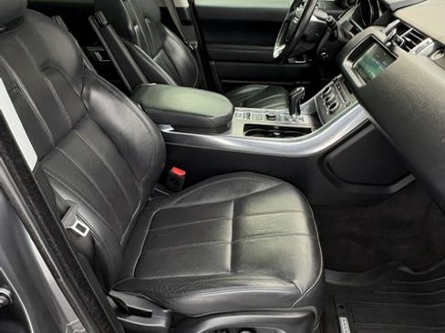 Used 2017 Land Rover Range Rover Sport HSE image 12