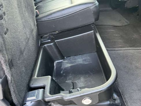 Used 2016 Ford F350 Lariat w/ Lariat Interior Package image 11