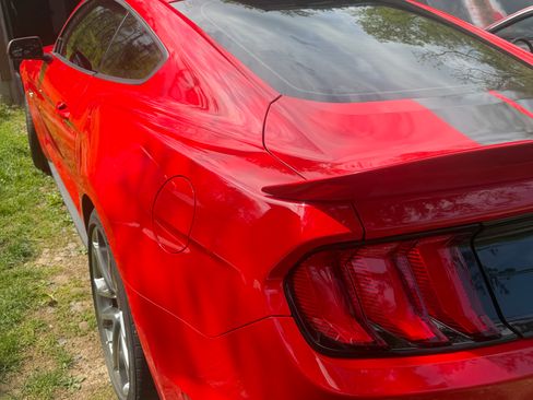 Used 2019 Ford Mustang GT Premium w/ Equipment Group 401A RWD image 5