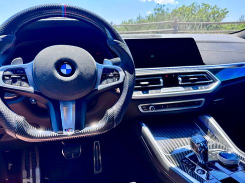 Used 2021 BMW X6 M50i AWD/4WD image 6