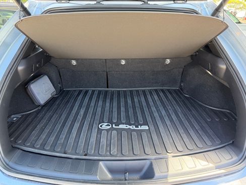 Used 2025 Lexus UX 300h FWD image 12