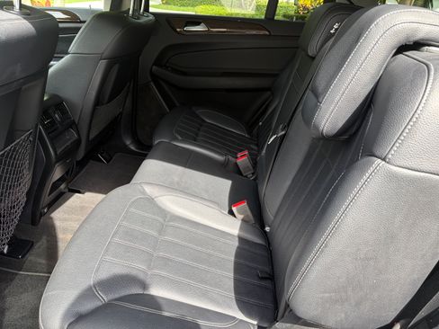 Used 2017 Mercedes-Benz GLS 450 4MATIC image 5