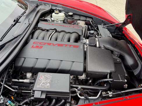 Used 2010 Chevrolet Corvette Grand Sport w/ Preferred Equipment Group image 9