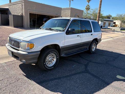 Used 2000 Mercury Mountaineer AWD V8 image 8