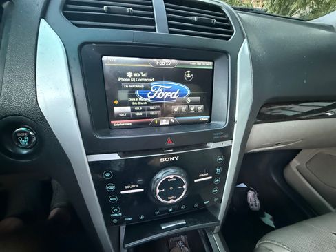 Used 2011 Ford Explorer Limited w/ 301A Rapid Spec Order Code image 20