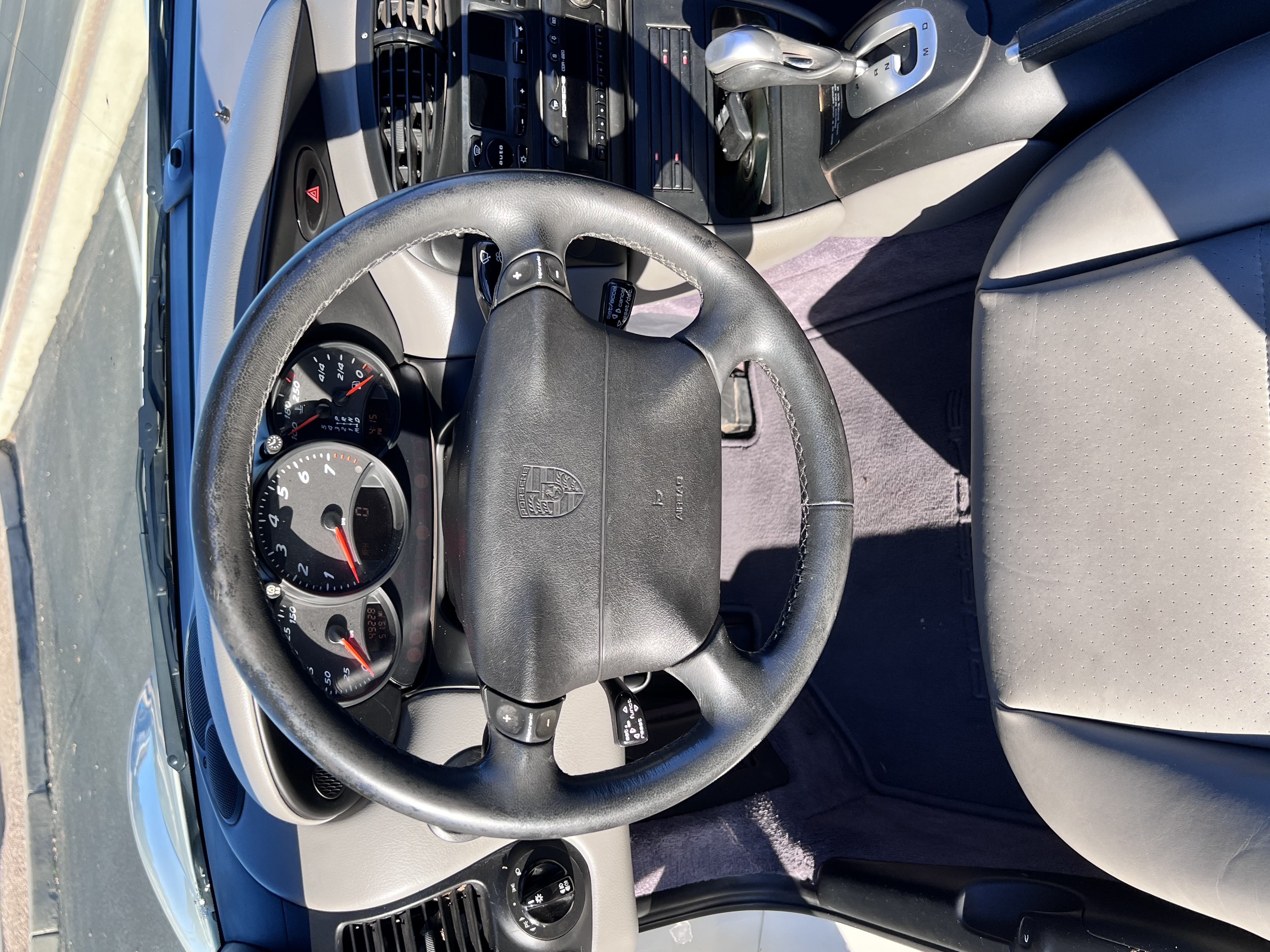 Used 2000 Porsche Boxster RWD image 2