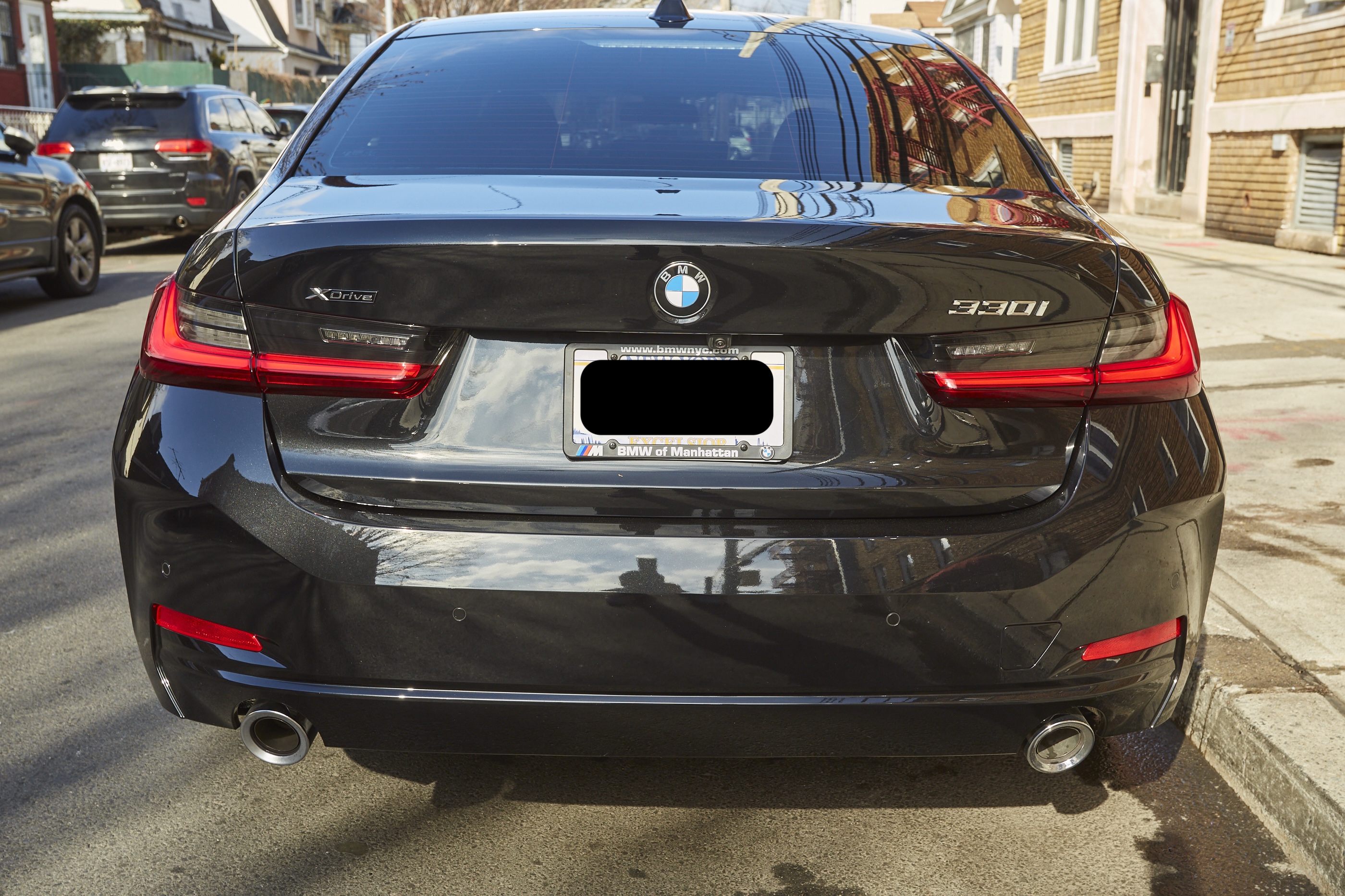 Used 2023 BMW 330i xDrive Sedan w/ Premium Package AWD/4WD image 14
