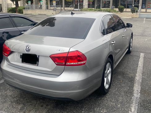 Used 2013 Volkswagen Passat TDI SE image 1