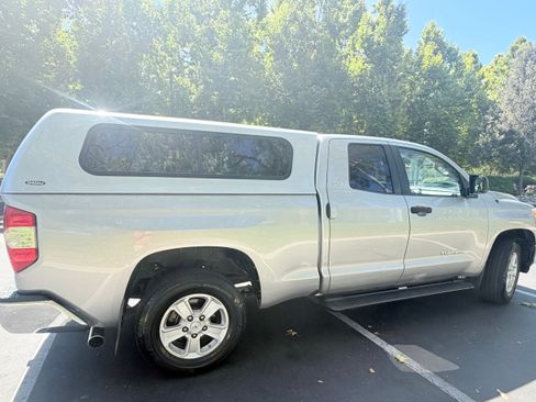 Used 2016 Toyota Tundra SR5 w/ SR5 Upgrade Package RWD image 4