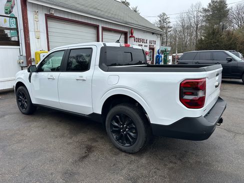 Used 2024 Ford Maverick Lariat w/ Black Appearance Package image 5
