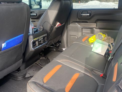 Used 2022 GMC Sierra 2500 AT4 image 10