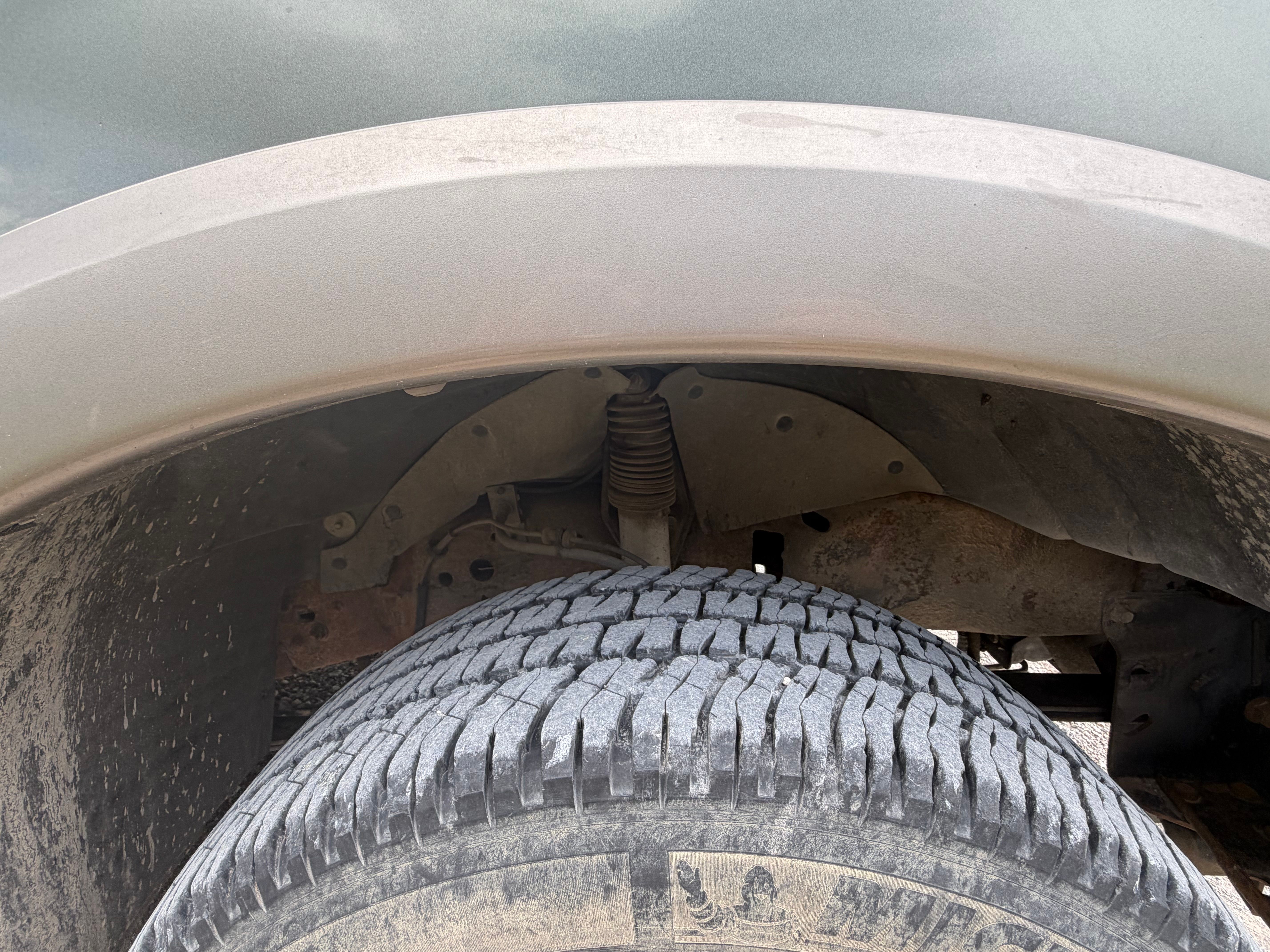 Used 2000 Ford Excursion Limited AWD/4WD image 8
